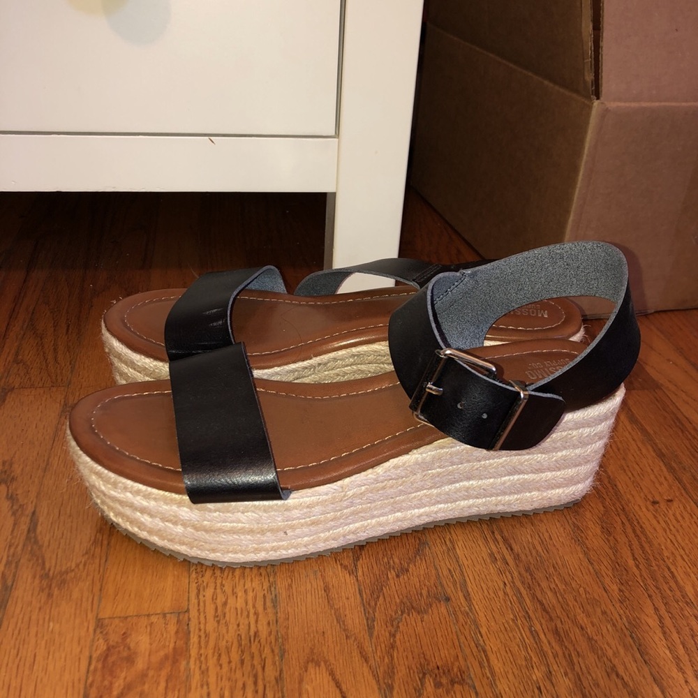black platform sandals